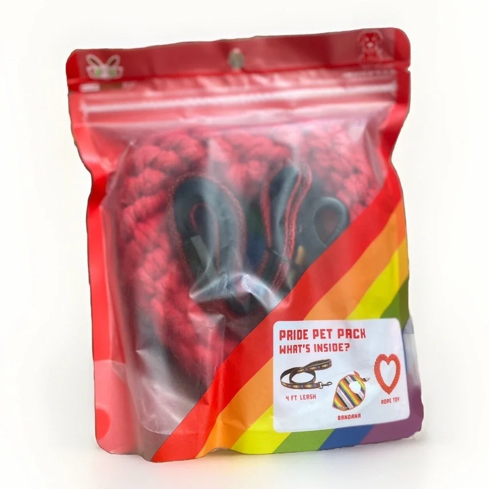 Dog Leash Rainbow LGBTQ Pride Set‎ Bandana Rope Chew Toy NWT Sealed Package